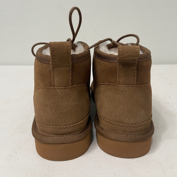 New! Quince Australian Shearling Chukka Bootie Pecan - women’s 6 - Picture 2 of 4